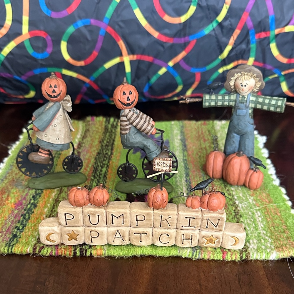 Pumpkin Patch Figurine Set